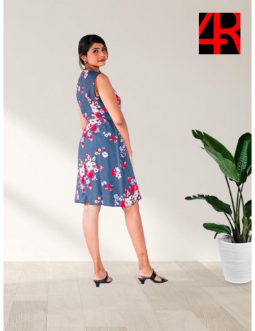 Sleeveless floral knee length floral dress 